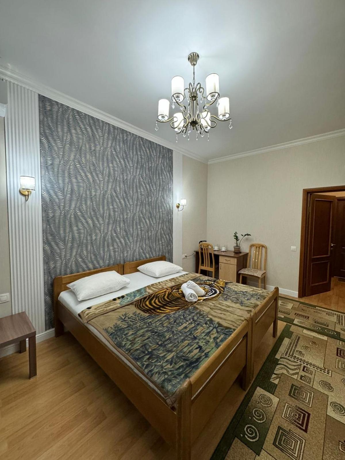 Mini-Hotel Sultan Астана Екстериор снимка